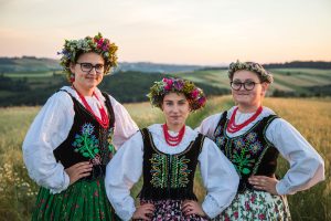 Zaproszenie do udziału w projekcie "Aktywna młodzież. Zakochani w folklorze"